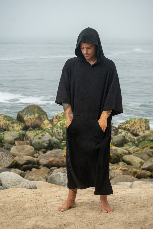 Poncho Grande Negro (M y L)